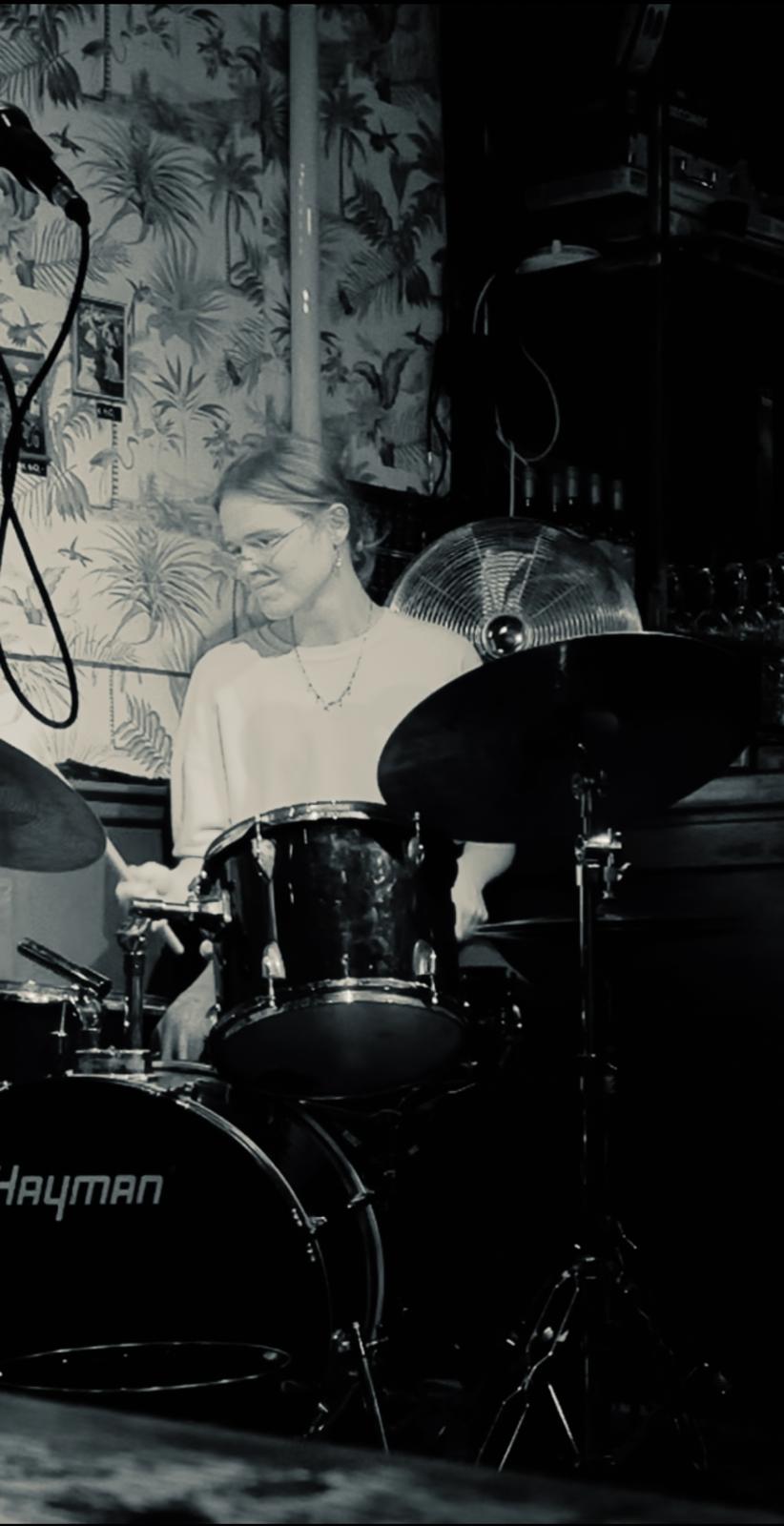 drums, Skye Vroom